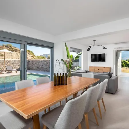 Willa Heather Kolymbia